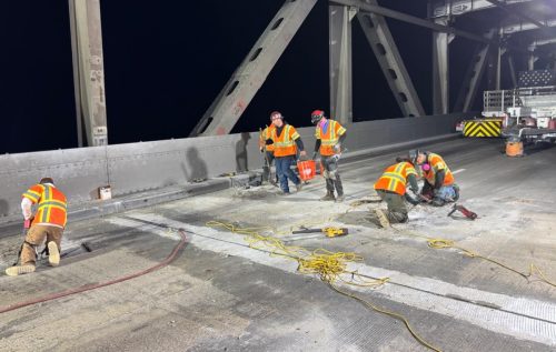 1 25-040 Removing Poly Tape at L28